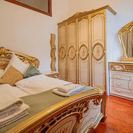 The Grand Royal 3Bdr Heart Of Old Town * Prag