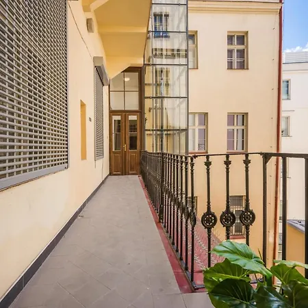 The Grand Royal 3bdr Heart Of Old Town * Prága