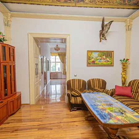 The Grand Royal 3bdr Heart Of Old Town *