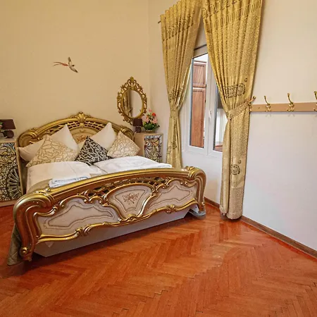 The Grand Royal 3bdr Heart Of Old Town *
