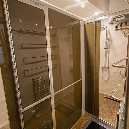 The Grand Royal 3bdr Heart Of Old Town Apartman *